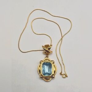 Vintage Avon Large Blue Glass Pendant Gold Tone Necklace